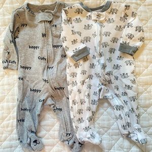 2 pairs of Carter’s PJs!